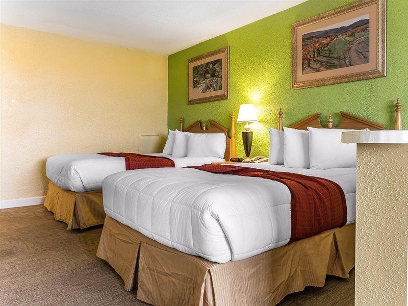 Ocean Star Hotel Myrtle Beach Extérieur photo
