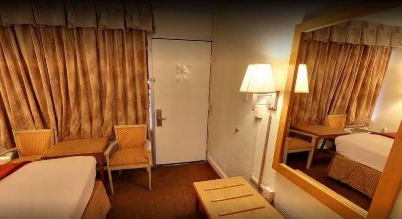 Ocean Star Hotel Myrtle Beach Extérieur photo